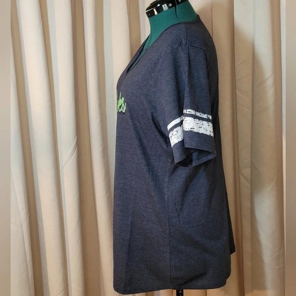0018. NWOTs ~ Are you ready for some FOOTBALL?? 🏈 Seattle Seahawks Notch Jersey - Picture 4 of 6
